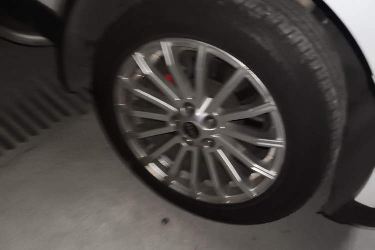 Used Land Rover Range Sport 2010 3.0 TDV6 HSE Diesel Edition Right Front Wheel Hub