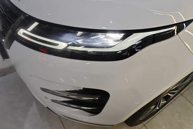 Used Land Rover Range Evoque 2024 Aurora L 249 PS Prestige Light-Chasing Edition Left Front Headlight
