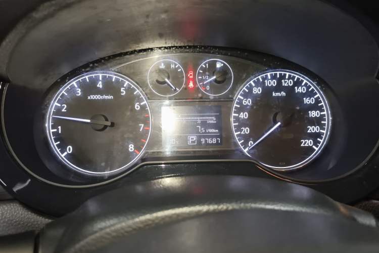 Used Nissan Tiida 2014 1.6L CVT Smart Model