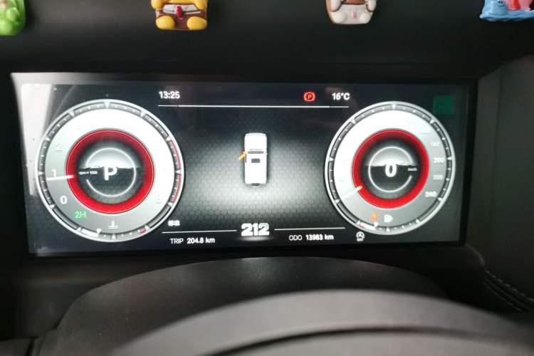 Used 212 T01 2024 2.0T Mechanic
