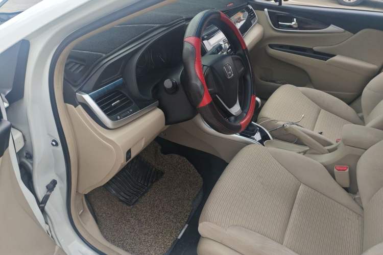 Used Honda Crider 2015 1.8L manual Comfort version

