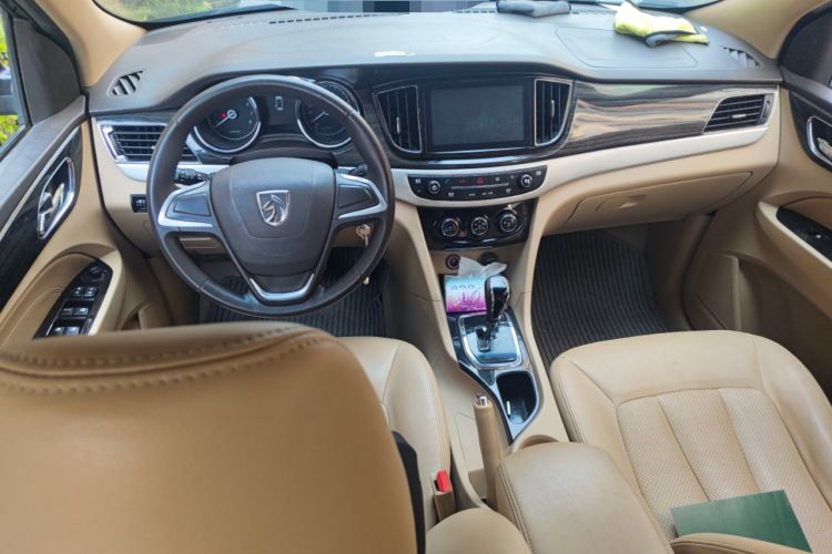 Used Baojun 730 2016 1.8L iAMT Comfort Version 7 Seats