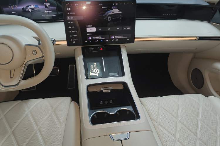 Used Hima Stelato S9 2024 All-Electric Ultra Four-Wheel-Drive Flagship Edition Audio And AC Panel