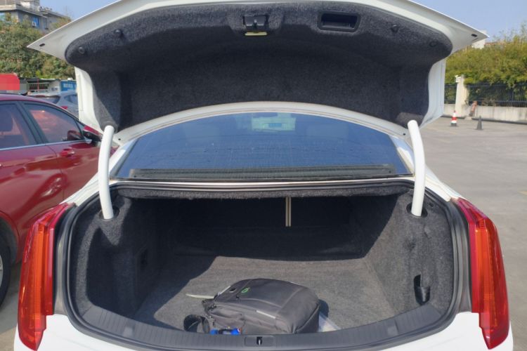 Used Cadillac XTS 2014 28T Luxury Model
