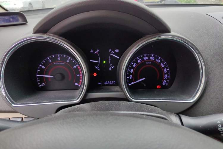 Used Toyota Highlander 2013 2.7L Two-Wheel Drive 5-Seater Purple Gold Edition Instrument Cluster