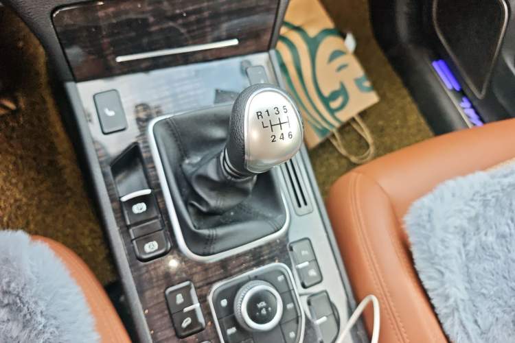 Used Haval H6 Coupe 2015 Blue Label 2.0T Manual Two-Wheel-Drive Elite Model
