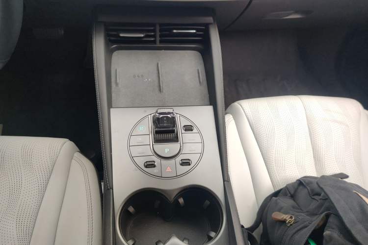 Used BYD Seal 06 New Energy 2025 DM-i Smart Drive 120KM Deluxe Model Gear Lever