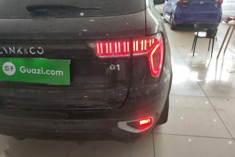 Used Lynk & Co 01 2019 2.0T Two-Wheel-Drive Pro Version China VI Standard
