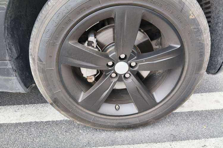 Used Land Rover Range Rover Velar 2019 250 PS