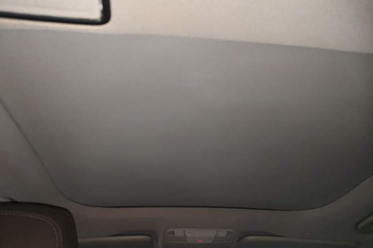 Used Mercedes-Benz E-Class 2019 E 300 L Sporty and Stylish Model
