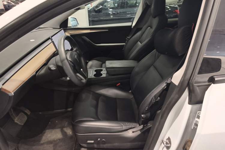 Used Tesla Model Y 2021 Standard Range Rear-Wheel Drive Version