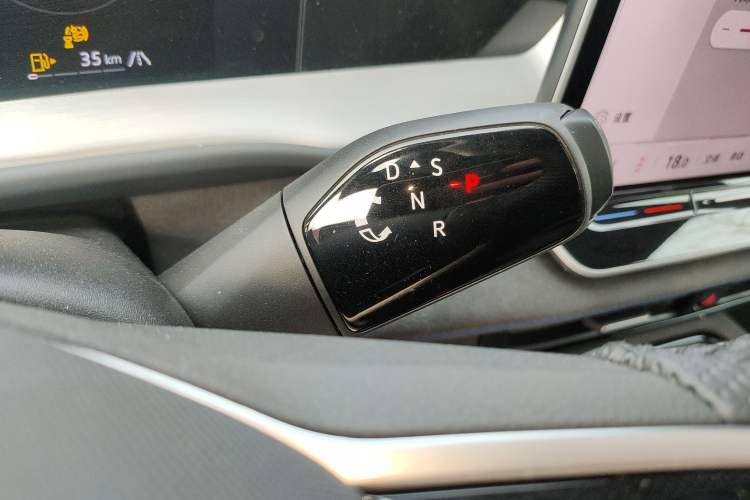 Used Volkswagen Teramont 2025 Tiguan Pro 450TSI Four-Wheel Drive Summit Edition
