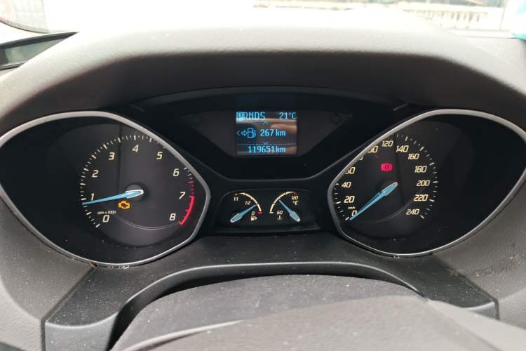 Used Ford Focus 2012 Sedan 1.6L Automatic Fashion Edition