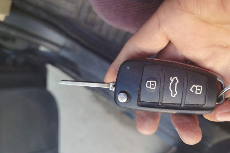 Used Chery E3 2015 1.5L Manual ZhiShang Model
