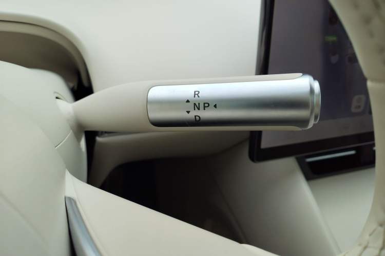 Used Hima Luxeed R7 2026 Model Pure Electric Max+ Gear Lever