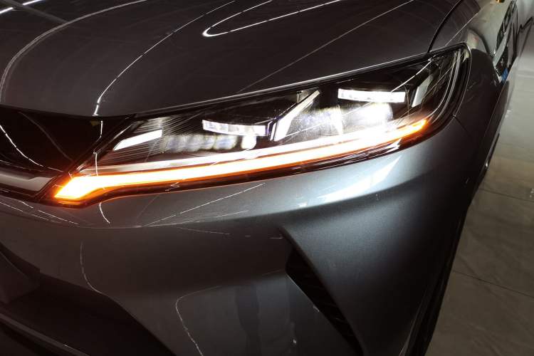 Used BYD Yuan UP 2025 Model 301KM Leading Version Left Front Headlight