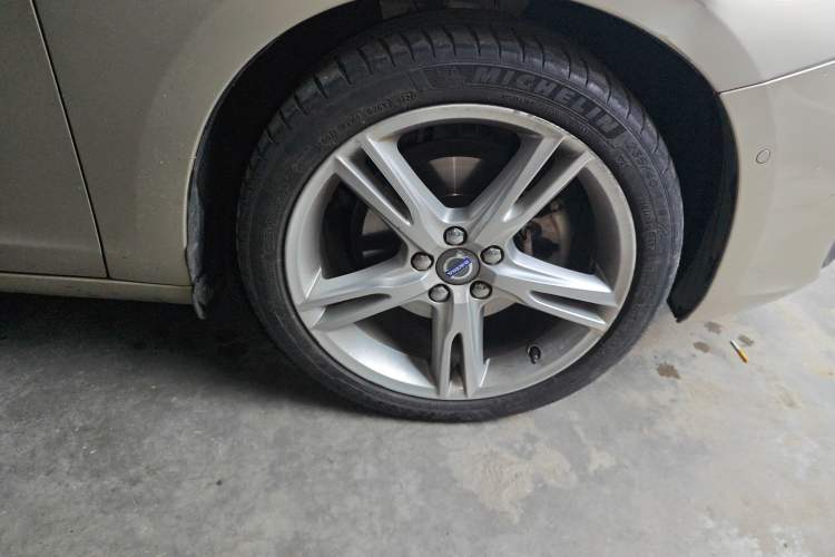 Used Volvo V60 2017 T5 Zhiya Edition China V Standard
