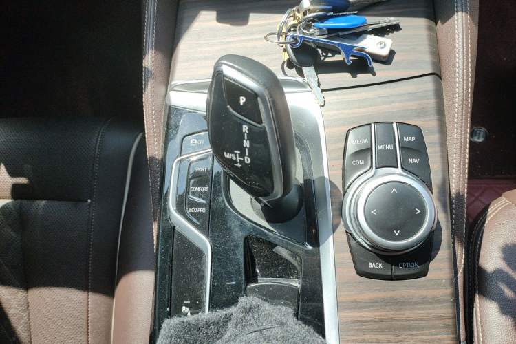 Used BMW 5 Series 2022 Restyled 530Li Leading Edition M Sport Package
