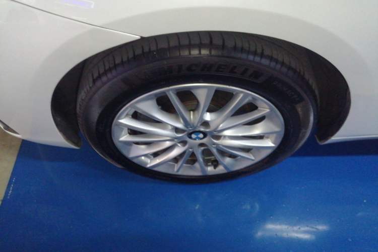 Used BMW 2 Series Gran Tourer 2019 220i Leading Model Left Front Wheel Hub