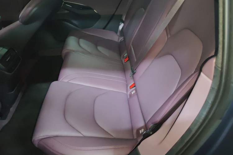 Used Xiaomi Auto SU7 2024 Rear-Drive Long-Range Intelligent Driving Version