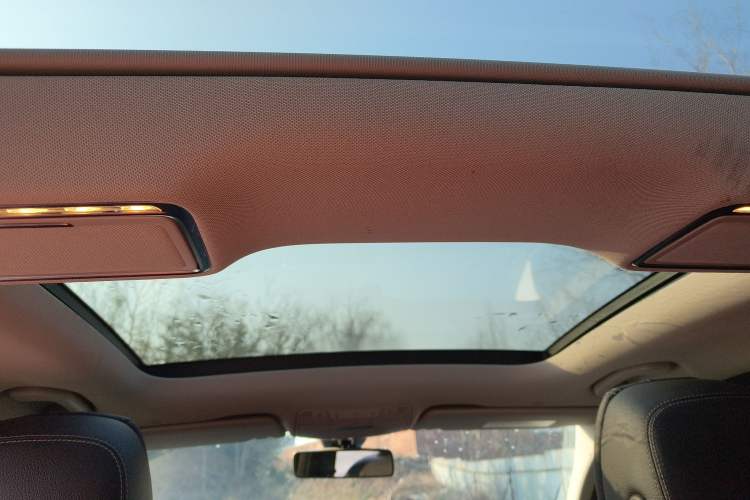 Used Mercedes-Benz C-Class 2021 C 260 L Headliner