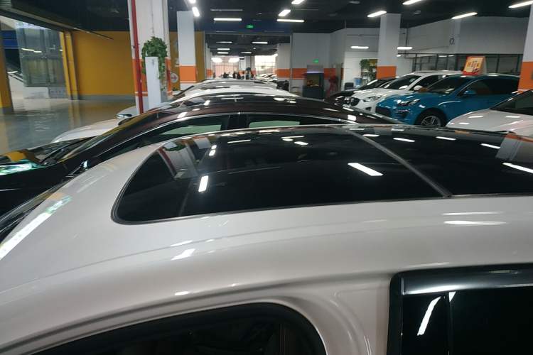 Used BMW 5 Series New Energy 2020 Mileage Upgrade Version 530Le Pioneer Edition
