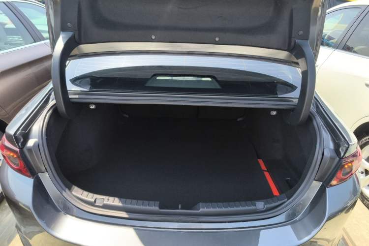 Used Mazda 3 Axela 2020 2.0L Automatic Zhiya Edition Trunk