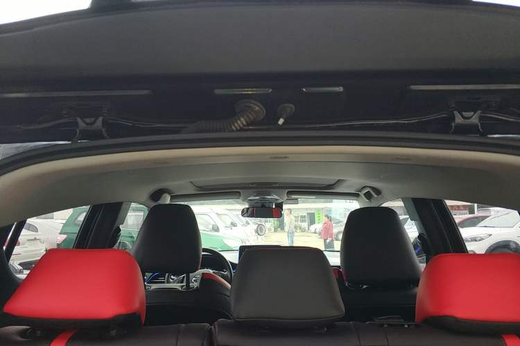 Used Toyota C-HR 2021 Dual-Motor 2.0L E-CVT Comfort Edition