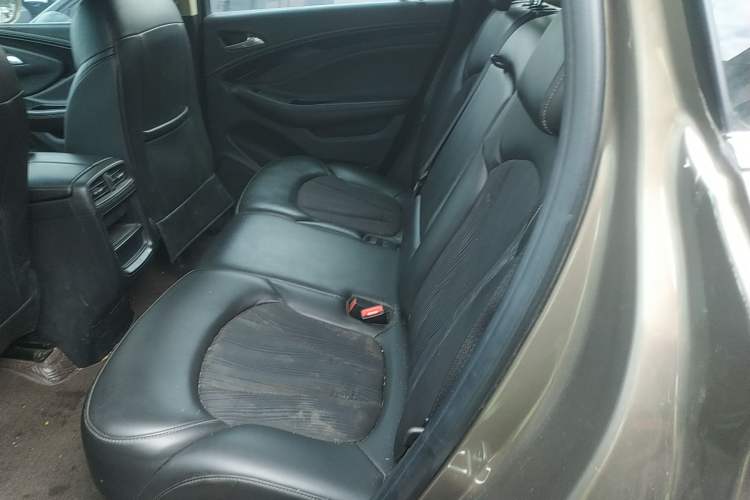 Used Buick Envision 2017 20T Two-Wheel Drive Leading Version Left Rear Seat