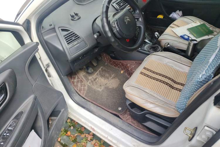 Used Citroen C-Quatre 2016 Classic Sedan 1.6L Manual - Premium Version Driver Seat