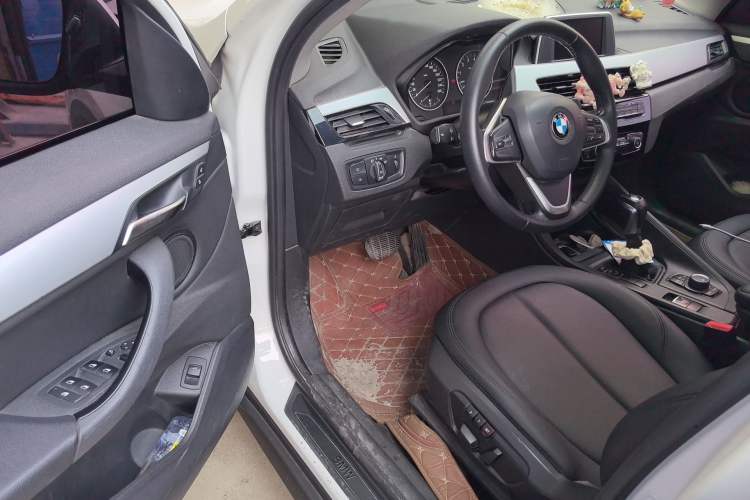 Used BMW X1 2018 sDrive20Li Leading Model