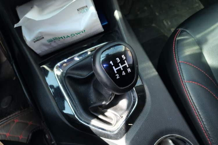 Used Soueast DX3 2016 1.5L Manual Luxury Model
