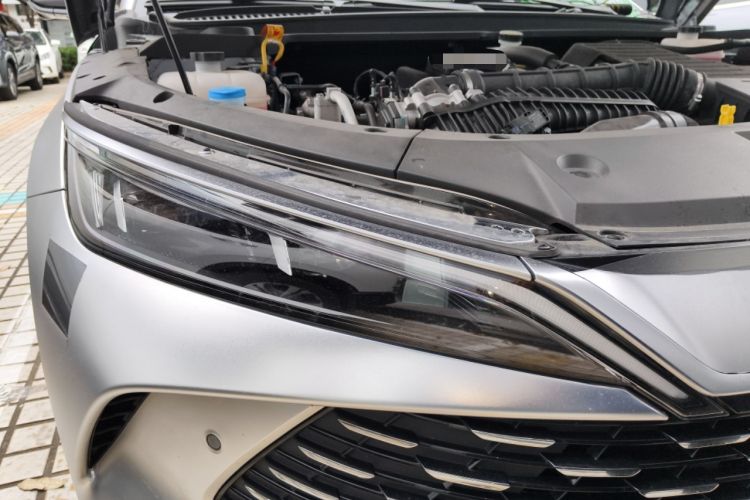 Used BYD Qin L 2025 DM-i Smart Drive 80KM Leading Model
