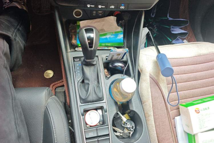 Used Hyundai Tucson 2015 2.0L Automatic Two-Wheel Drive Smart Version
