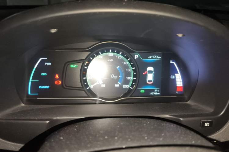 Used Hyundai Elantra EV 2017 GS PLUS Edition Instrument Cluster