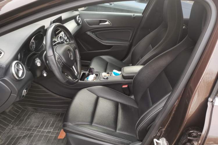 Used Mercedes-Benz GLA 2015 GLA 220 4MATIC Fashion Model