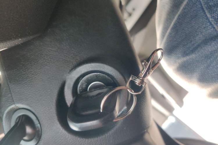 Used Wuling Hongguang PLUS 2019 1.5T Manual Standard Edition 5 Seats
