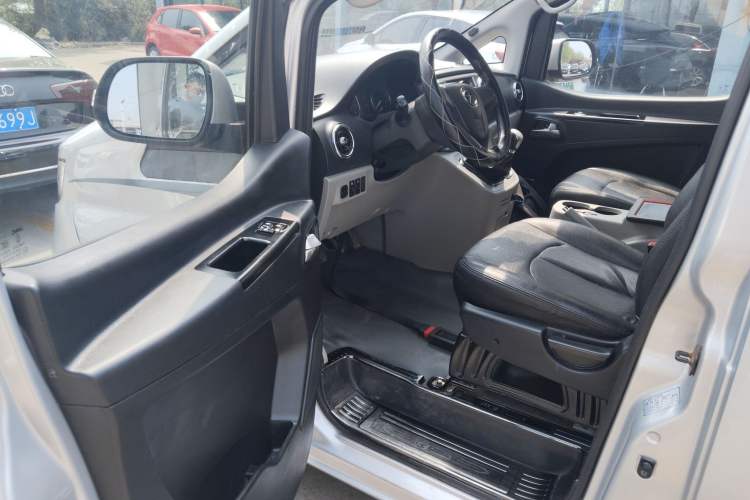 Used JAC Refine M3 2016 IKEA Edition 1.6L Luxury Smart Model Driver Seat