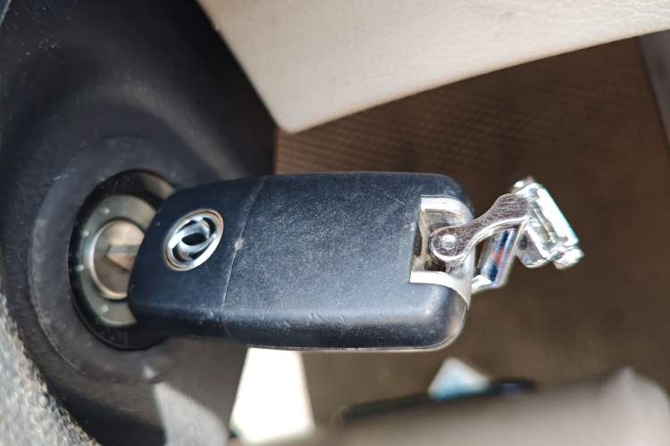 Used FORTHING Lingzhi 2019 M5 1.6L Exclusive Edition 7-Seater
