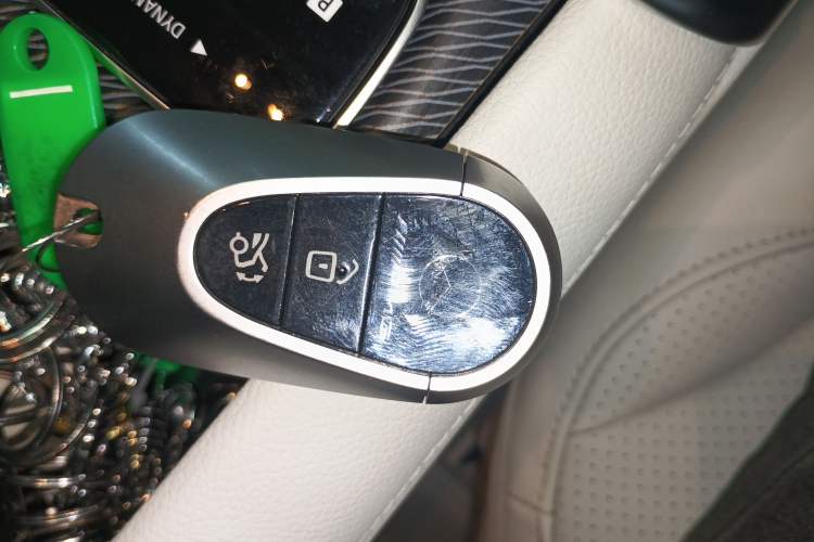 Used Mercedes-Benz EQE SUV 2024 500 4MATIC Flagship Edition Vehicle Key