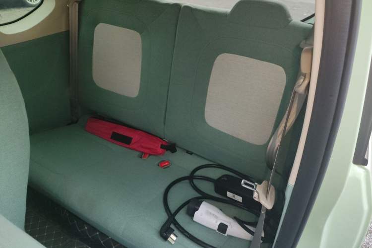 Used LINGBOX uni 2023 Sweet Edition Left Rear Seat