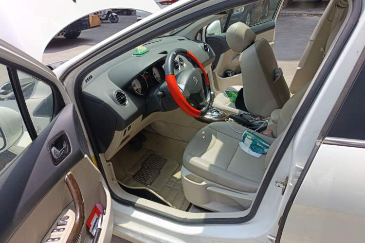 Used Peugeot 408 2013 2.0L Automatic Comfort Edition
