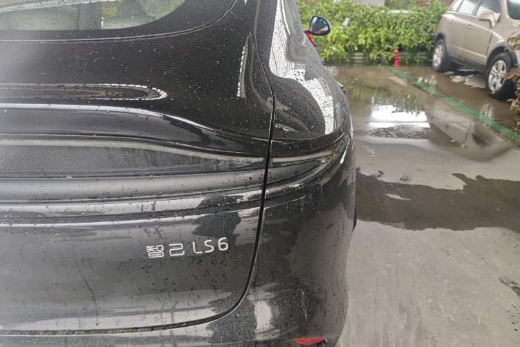 Used IM LS6 2023 Max Standard Edition