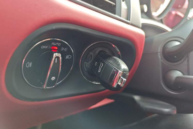 Used Porsche Macan 2022 Macan 2.0T