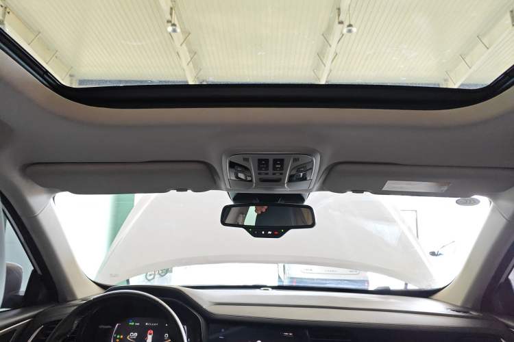 Used Haval F7 2019 1.5T Two-Wheel Drive i-Type China V Standard Headliner