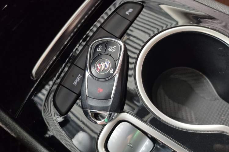 Used Buick Regal 2022 552T Smart Edition
