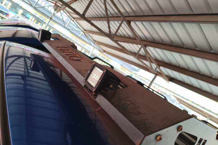 Used Huanghai Da Niu 2022 2.8T Pioneer Edition Manual Diesel 4x4 Value-Added Flatbed Cargo Box JE493ZLQ6H