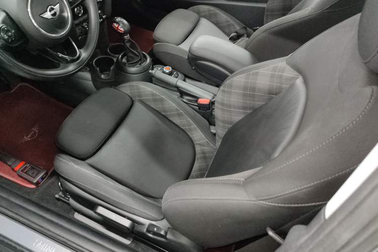 Used MINI MINI 2016 1.5T COOPER
