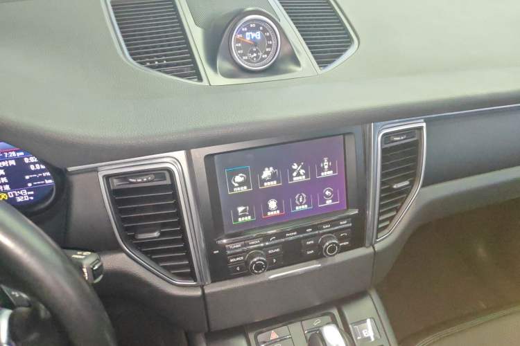 Used Porsche Macan 2014 Macan 2.0T Audio And AC Panel