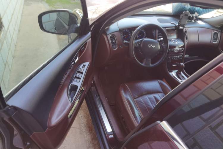 Used Infiniti EX 2013 EX25 4x4 Prestige Edition
